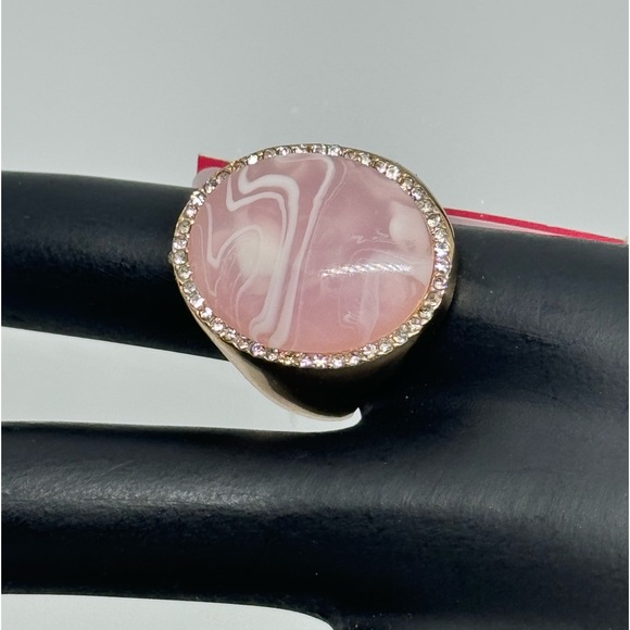 Isaac Mizrahi Pink Marble Statement Ring SZ 8 - Picture 6 of 10